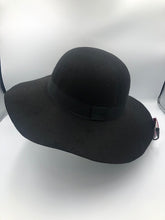 Load image into Gallery viewer, Queen Pin Hat(Different Colors)
